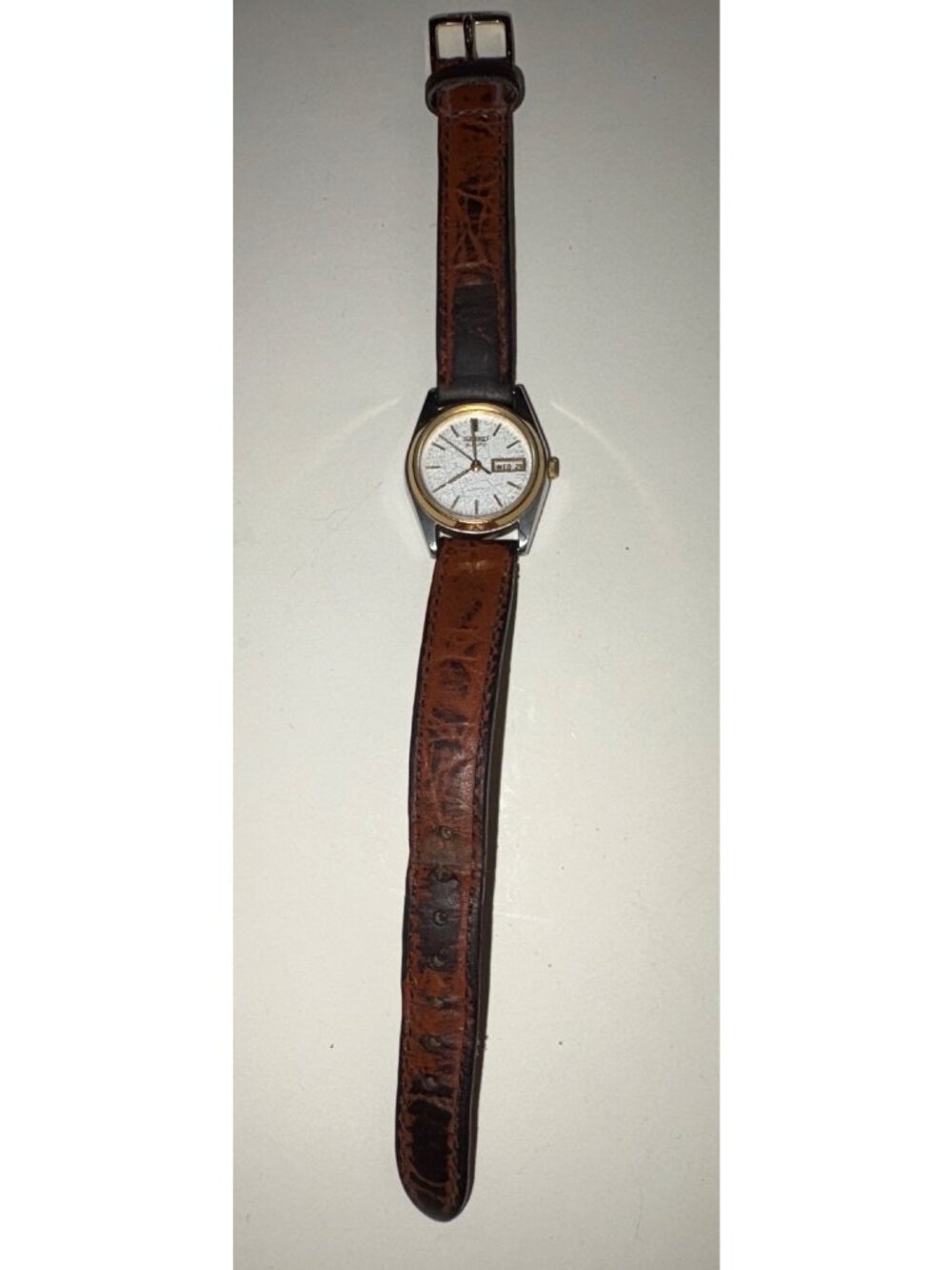 Vintage Women’s Seiko Quartz Watch Dial Date Thrashed Brn leather strap READ